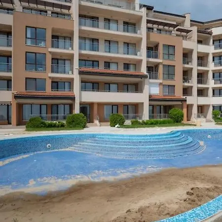 Apartment Fantastic At The Obzor